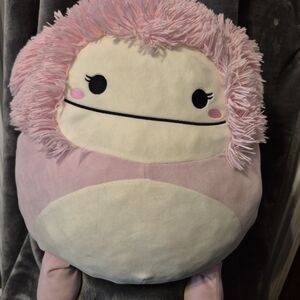 Brina the Bigfoot – Squismallow (16 Inch)
